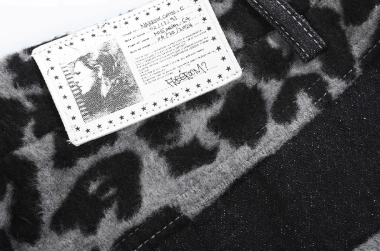 “CHAIN SNARE” SNOW LEOPARD DENIM